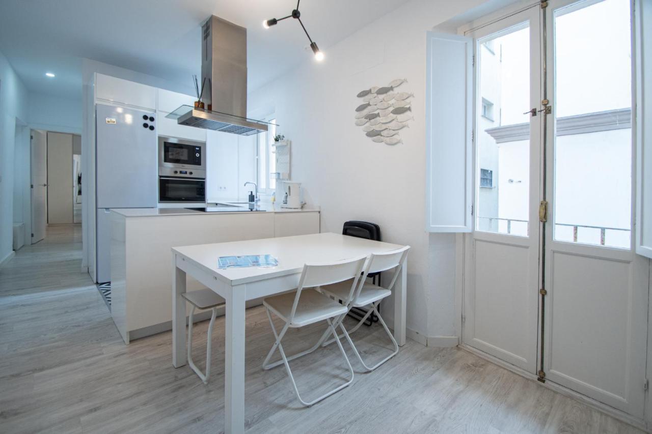Apartamento Las Lectoras De Cadiz Bagian luar foto